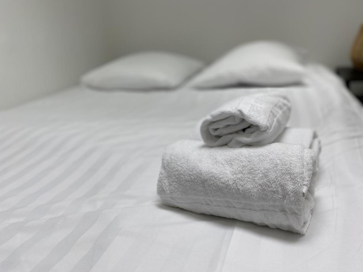 Les Cosy De Nancy - Mister Charles Sous Les Toits, Place Du Marche 4* Exterior photo